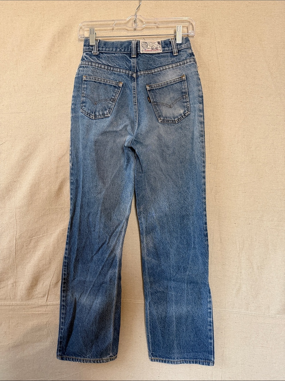 Vintage Levi’s Classic Blue Women's Straight-Leg Jeans size 26